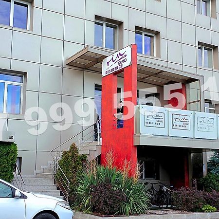 Residence Rin Grand Vitan Bukares Bagian luar foto