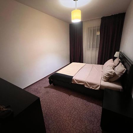 Residence Rin Grand Vitan Bukares Bagian luar foto