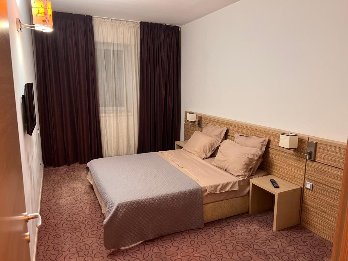 Residence Rin Grand Vitan Bukares Bagian luar foto
