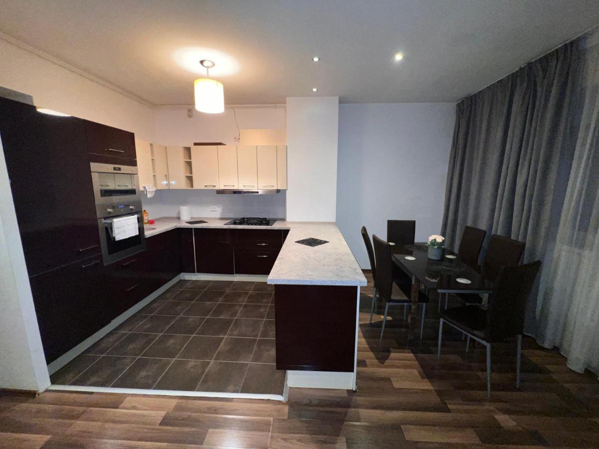 Residence Rin Grand Vitan Bukares Bagian luar foto